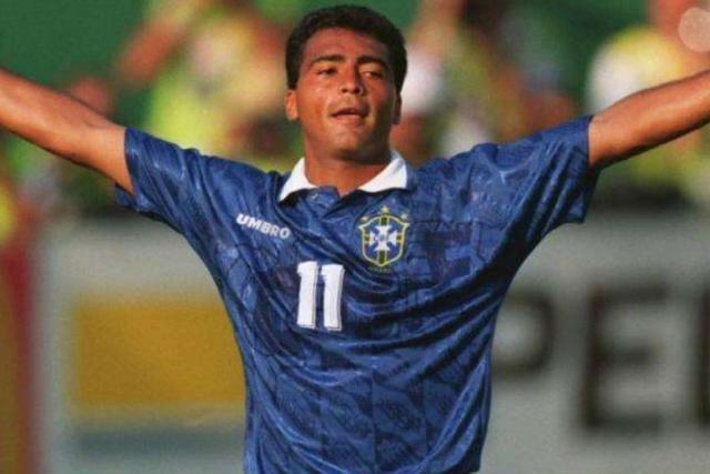 给球员们带 给球员们带